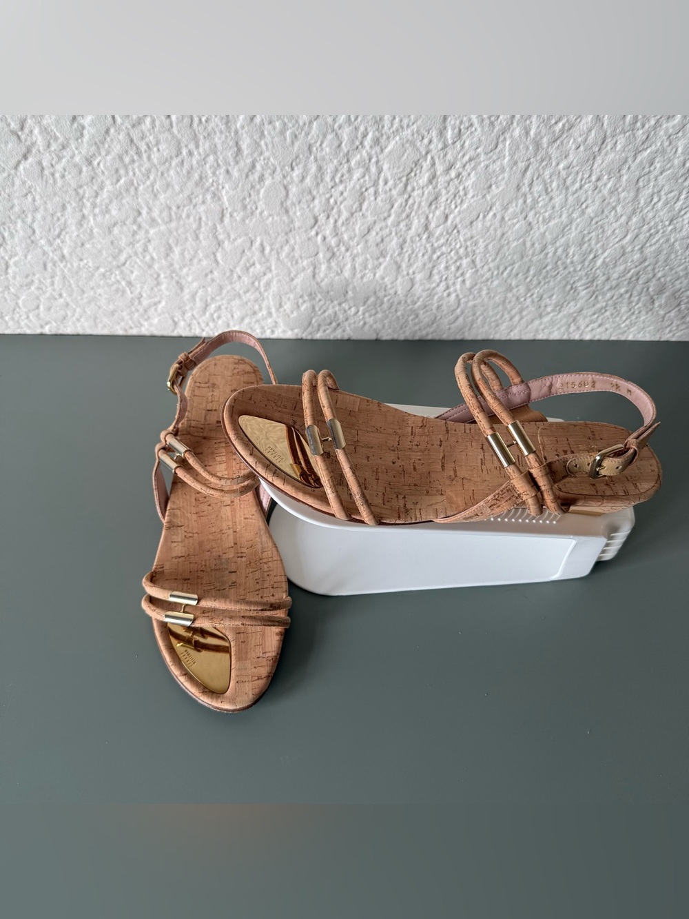 Stuart Weitzman Rolldown Natural Cork Sandals size 9.5 M